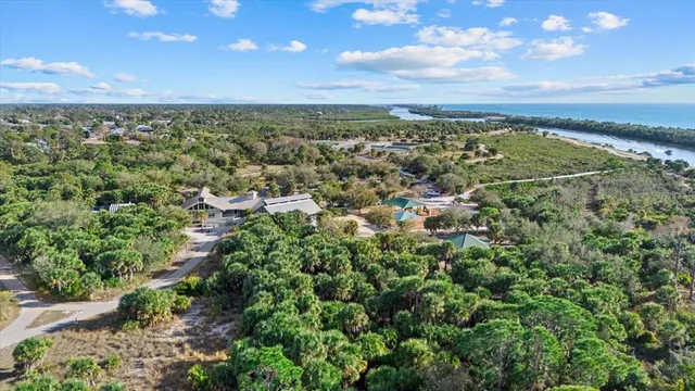 $369,500 | 2701 Shamrock Drive, Venice, FL 34293