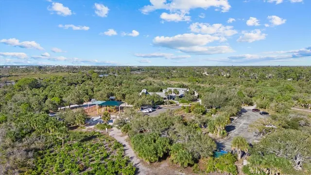 $369,500 | 2701 Shamrock Drive, Venice, FL 34293