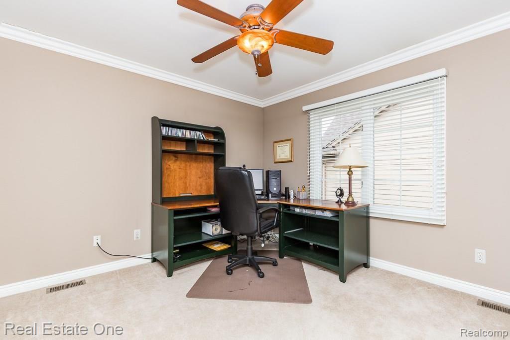 1053 Bloomview Circle Rochester, MI 48307 - Photo 20 of 30