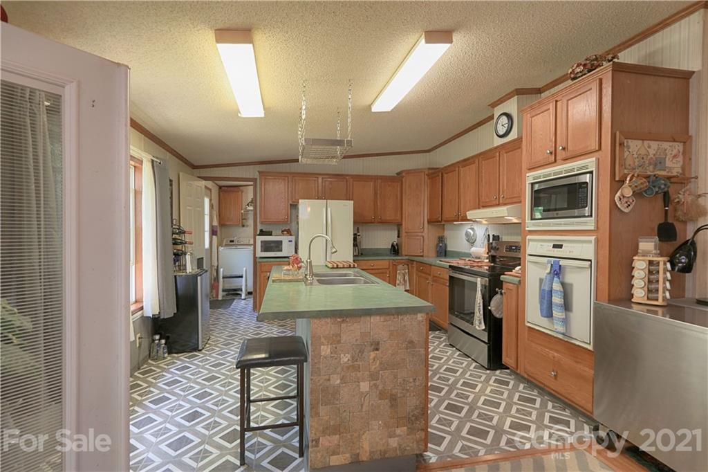 255 Cornwall Road Harmony, NC 28634 - Photo 18 of 40 Gallery Image 18
