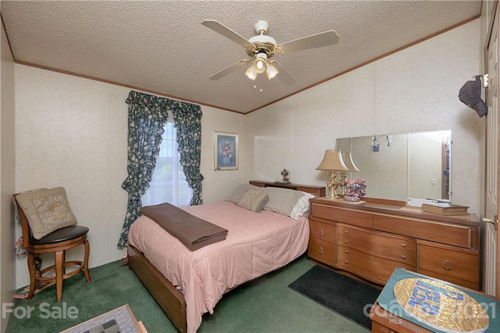 255 Cornwall Road Harmony, NC 28634 - Photo 23 of 40 Gallery Image 23