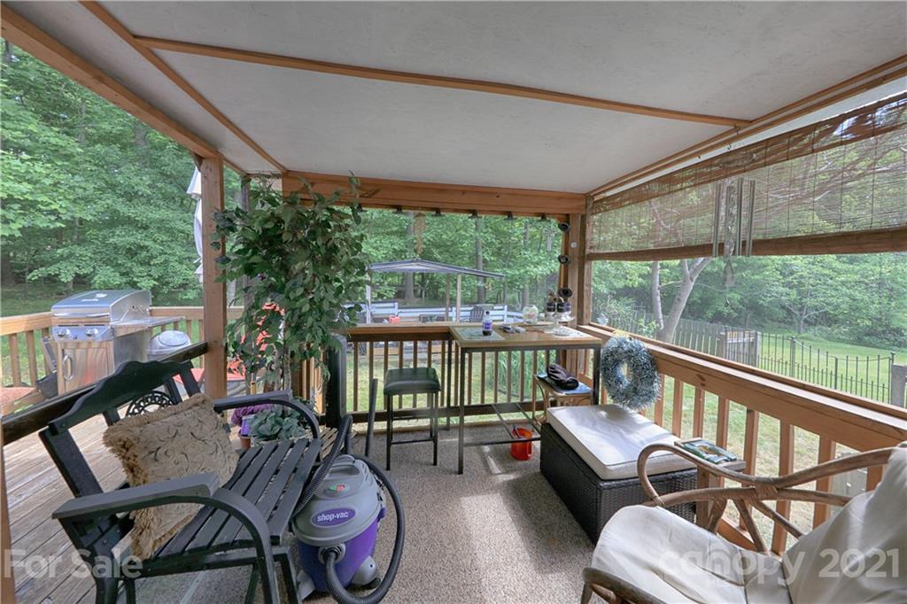 255 Cornwall Road Harmony, NC 28634 - Photo 25 of 40 Gallery Image 25