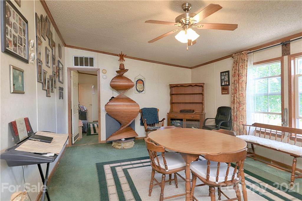 255 Cornwall Road Harmony, NC 28634 - Photo 5 of 40 Gallery Image 5