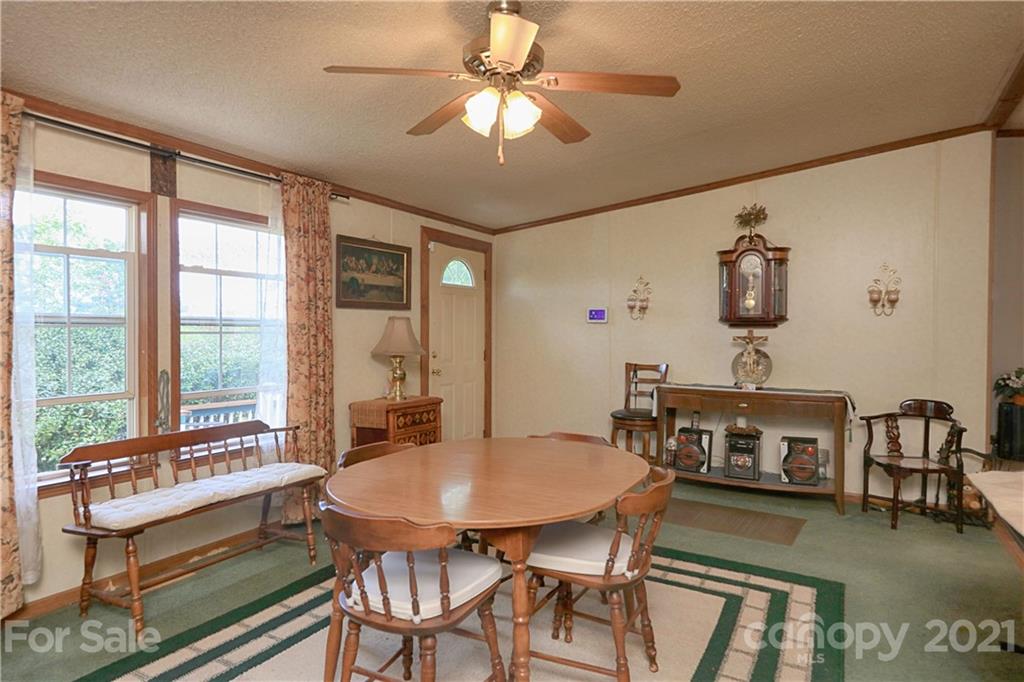 255 Cornwall Road Harmony, NC 28634 - Photo 6 of 40 Gallery Image 6