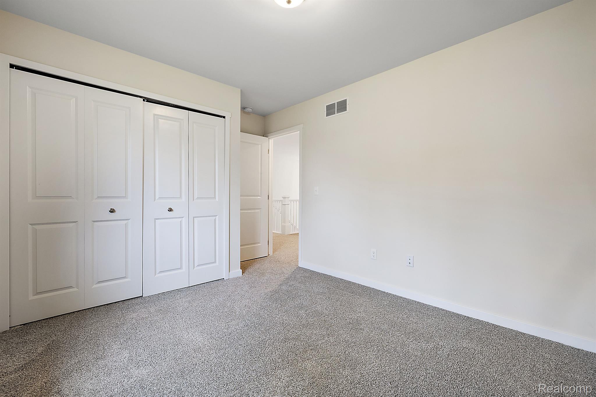 2829 Walsh Drive Rochester, MI 48309 - Photo 29 of 40 Gallery Image 29