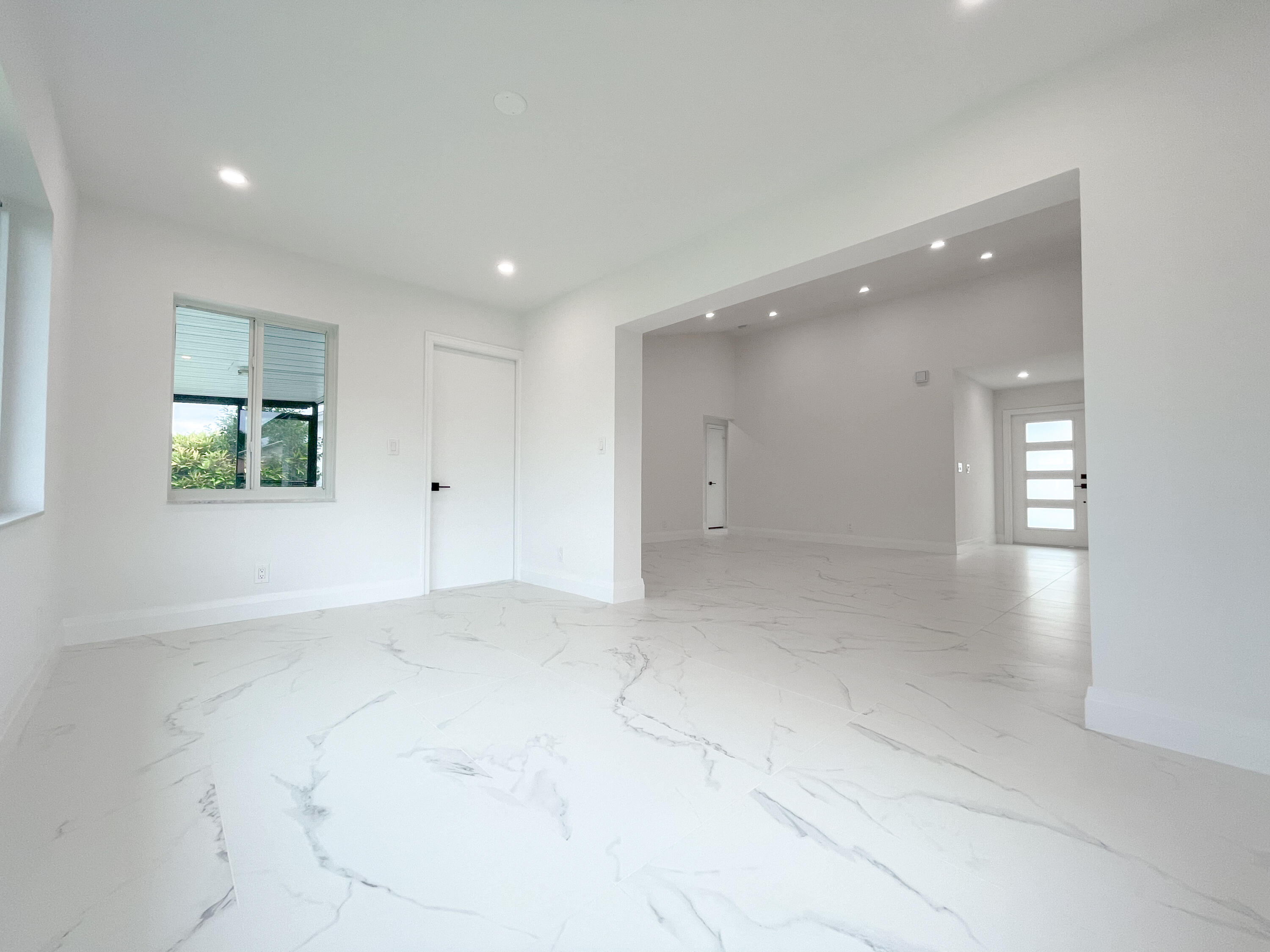 19446 Colorado Circle Boca Raton, FL 33434 - Photo 12 of 45 Florida Room