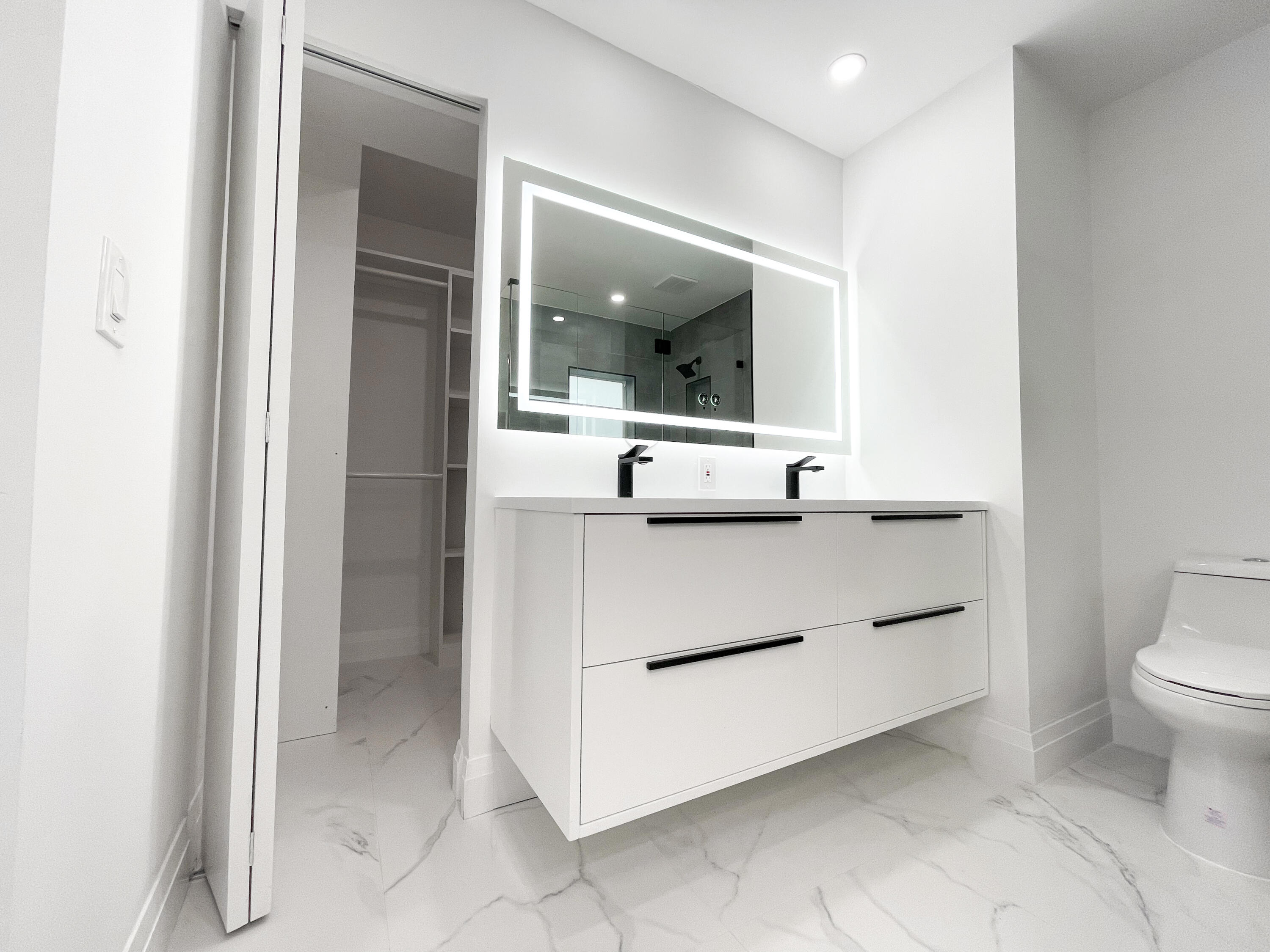 19446 Colorado Circle Boca Raton, FL 33434 - Photo 40 of 45 Master Bathroom
