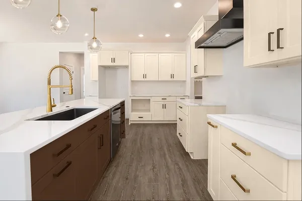 $769,900 | 7 John Maries Way, Ogden, NY 14624