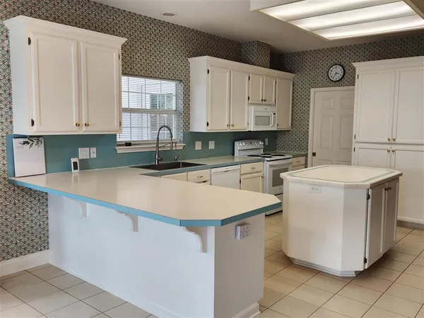 $389,000 | 4215 West Jevon Lane, Lake Charles, LA 70605