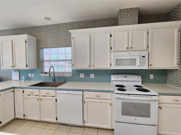 $389,000 | 4215 West Jevon Lane, Lake Charles, LA 70605