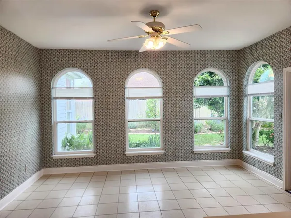 $389,000 | 4215 West Jevon Lane, Lake Charles, LA 70605