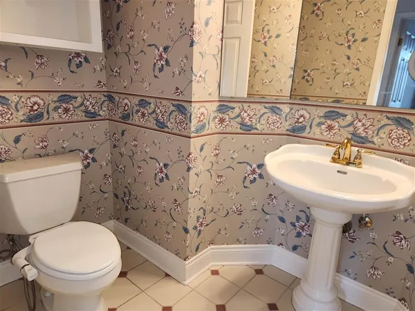 $389,000 | 4215 West Jevon Lane, Lake Charles, LA 70605