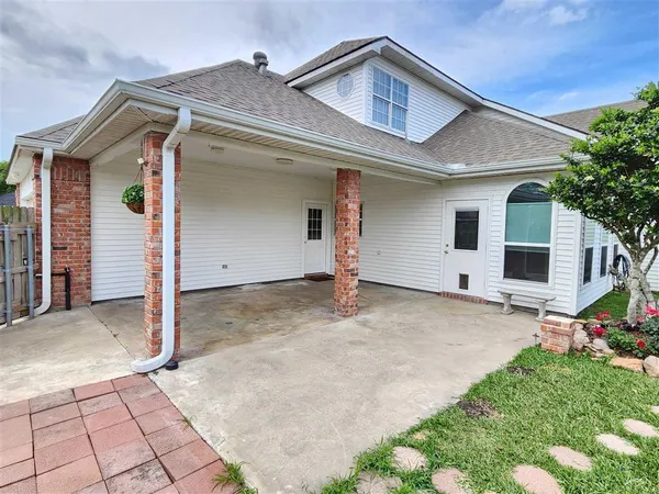 $389,000 | 4215 West Jevon Lane, Lake Charles, LA 70605