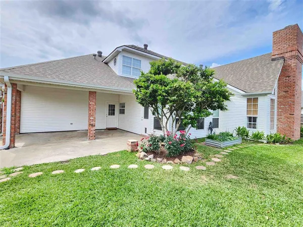 $389,000 | 4215 West Jevon Lane, Lake Charles, LA 70605