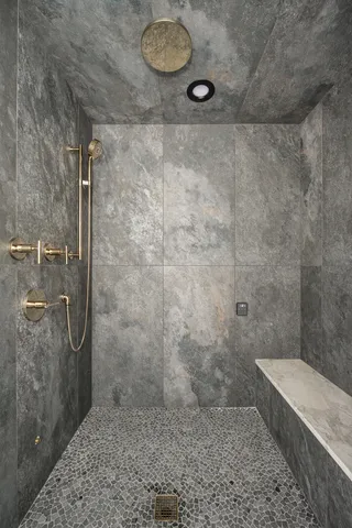 a view of a house with backyard and porch