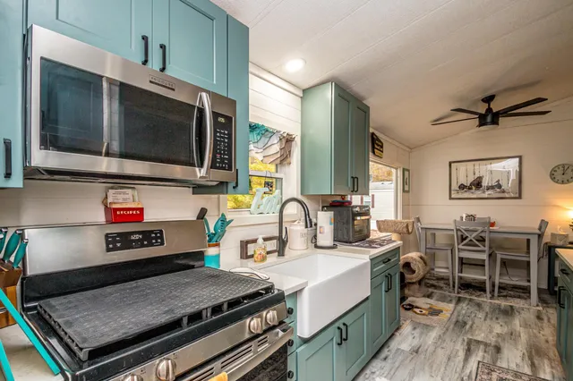 $179,900 | 357 Lamplighters Park, North Conway, NH 03860