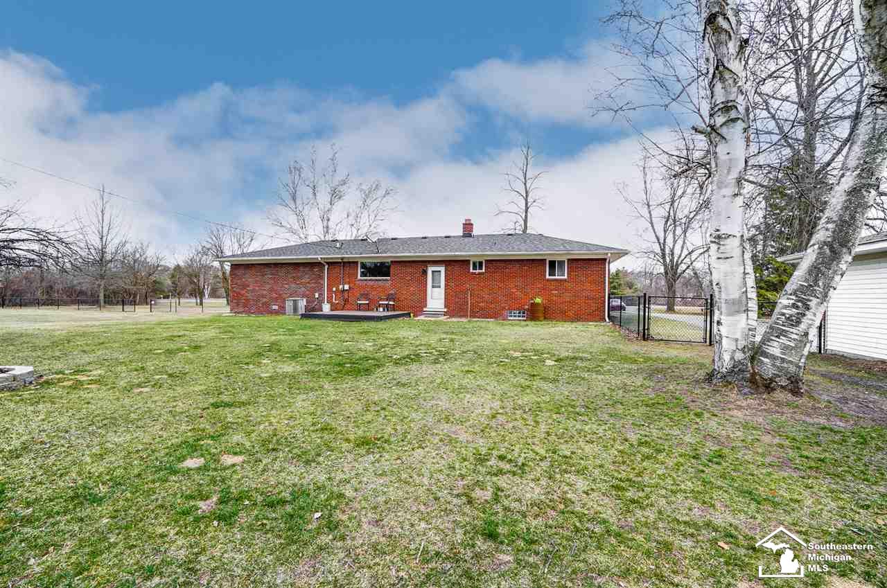 155 West Newburg Road Carleton, MI 48117 - Photo 34 of 40