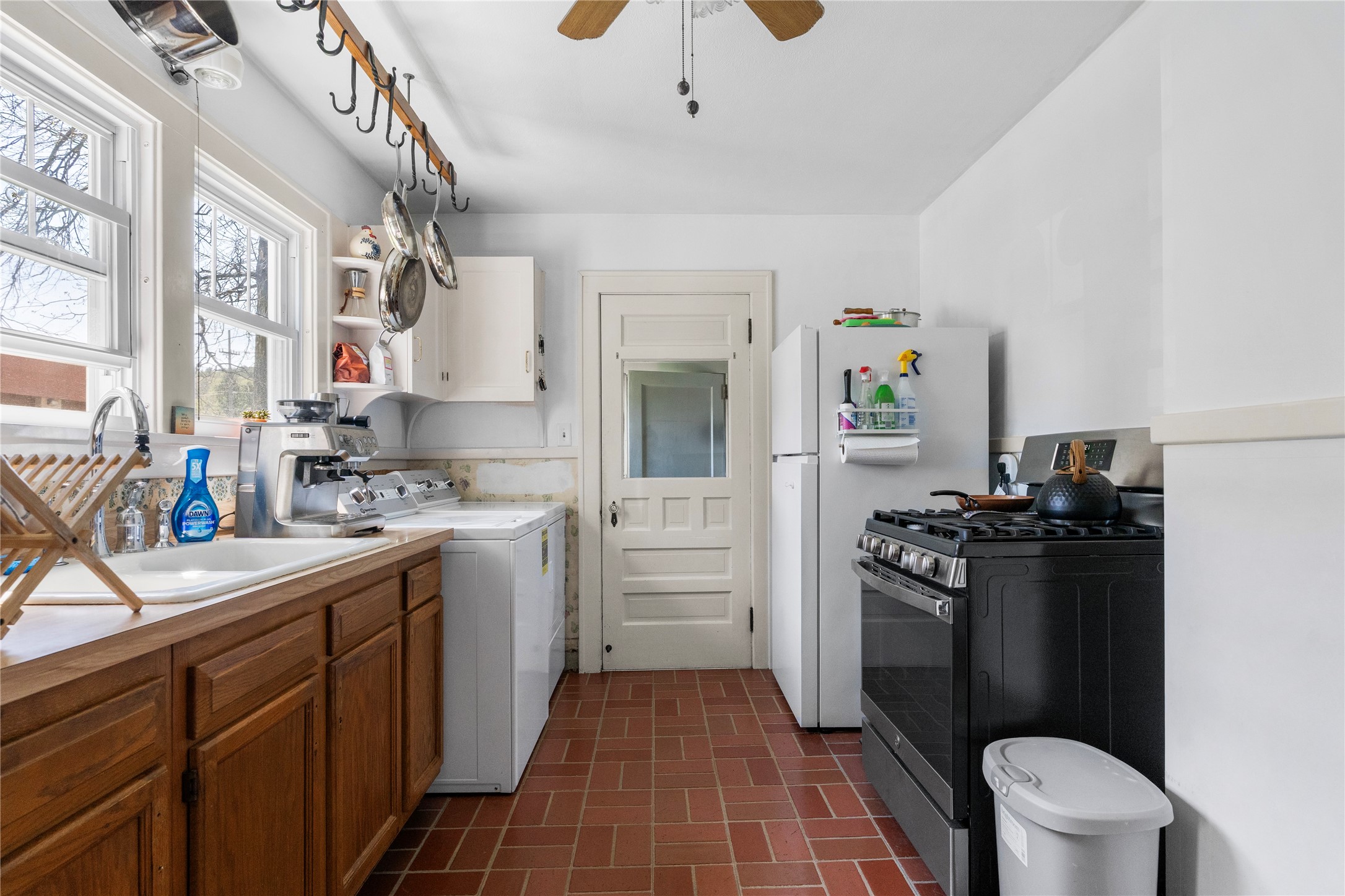 5 Trafford Road Binghamton, NY 13901 - Photo 9 of 17