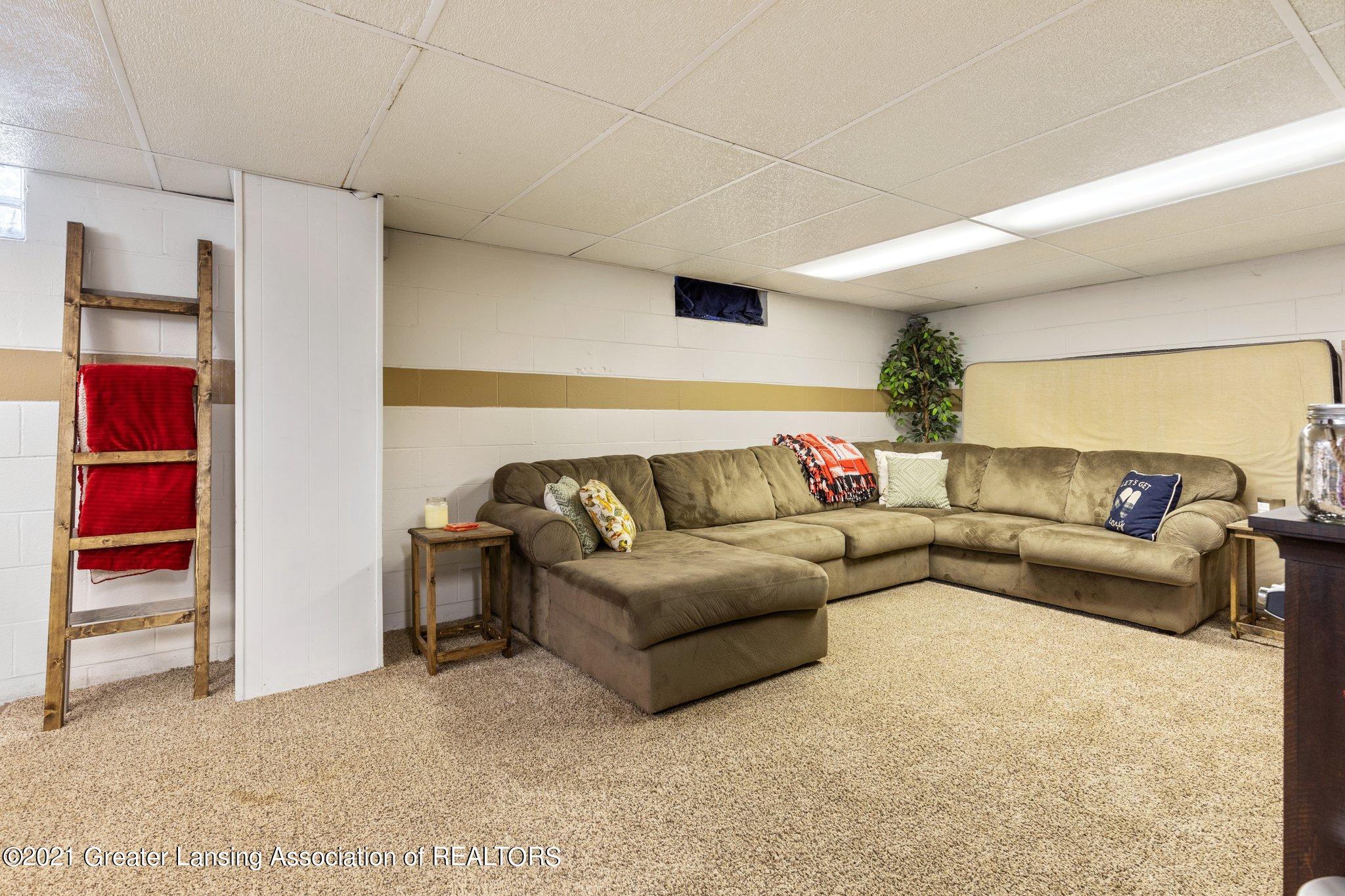 1400 West Rundle Avenue Lansing, MI 48910 - Photo 28 of 32 30-web-or-mls-1P6A6804