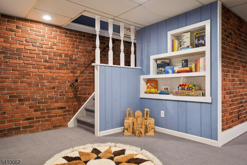 2102 Gamble Road Scotch Plains, NJ 07076 - Photo 35 of 50