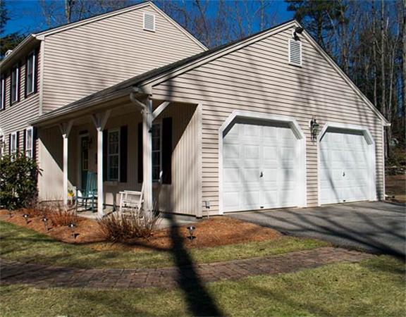 58 Allen Road Sturbridge, MA 01566 - Photo 3 of 18 a view of a house with a yard