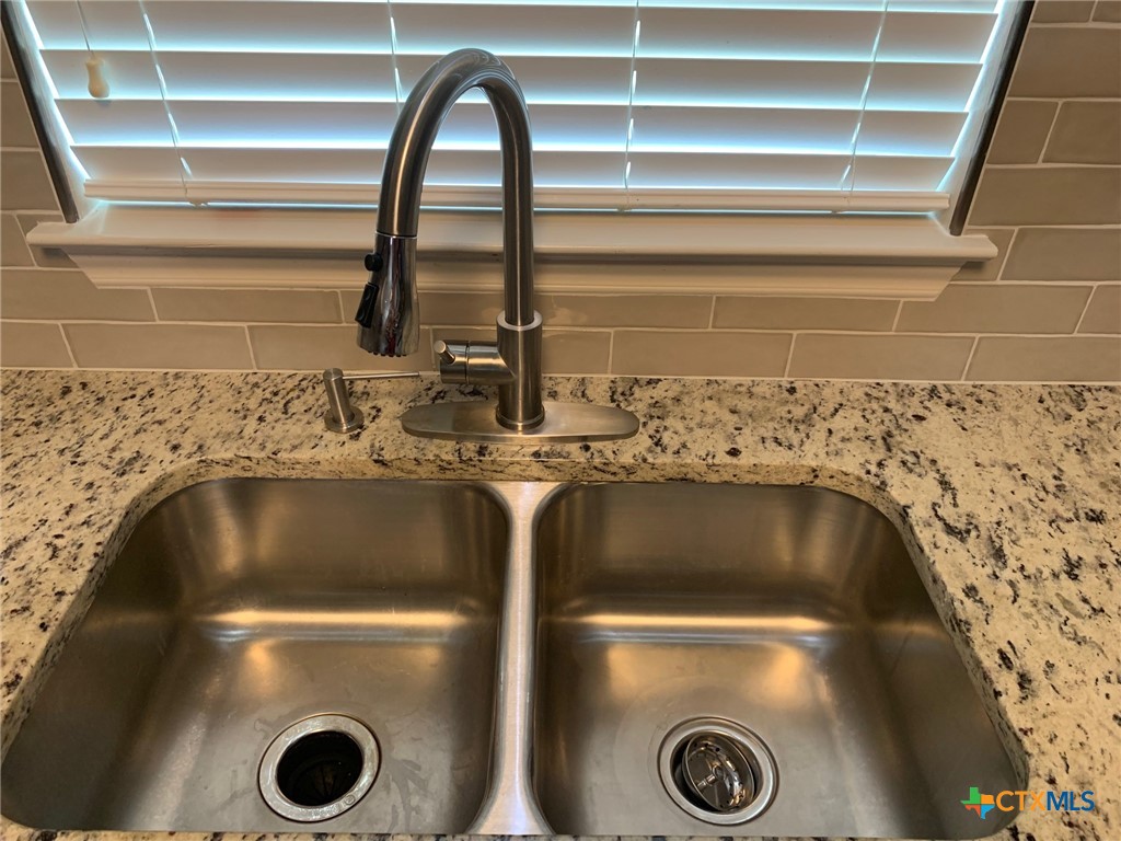 3601 Hanselman Road Victoria, TX 77901 - Photo 25 of 30 Gallery Image 25