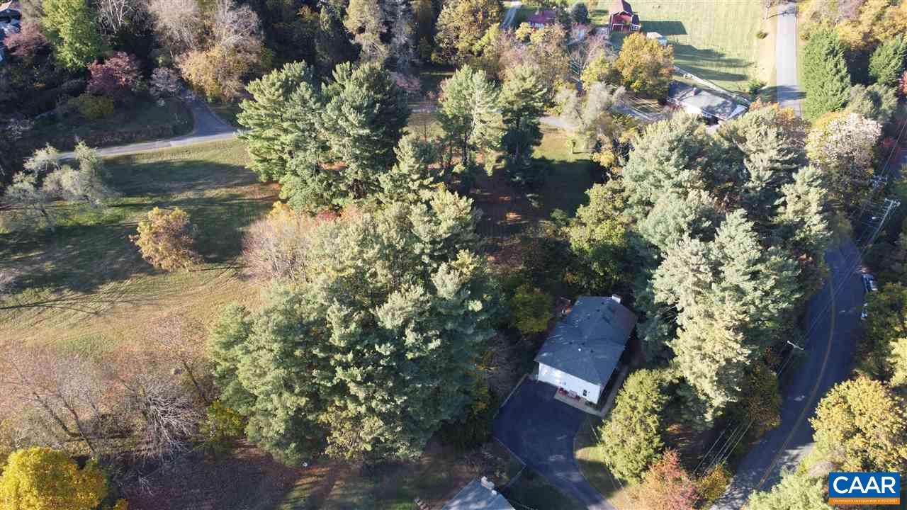 18 Woodlee Road Staunton, VA 24401 - Photo 3 of 50 Gallery Image 3