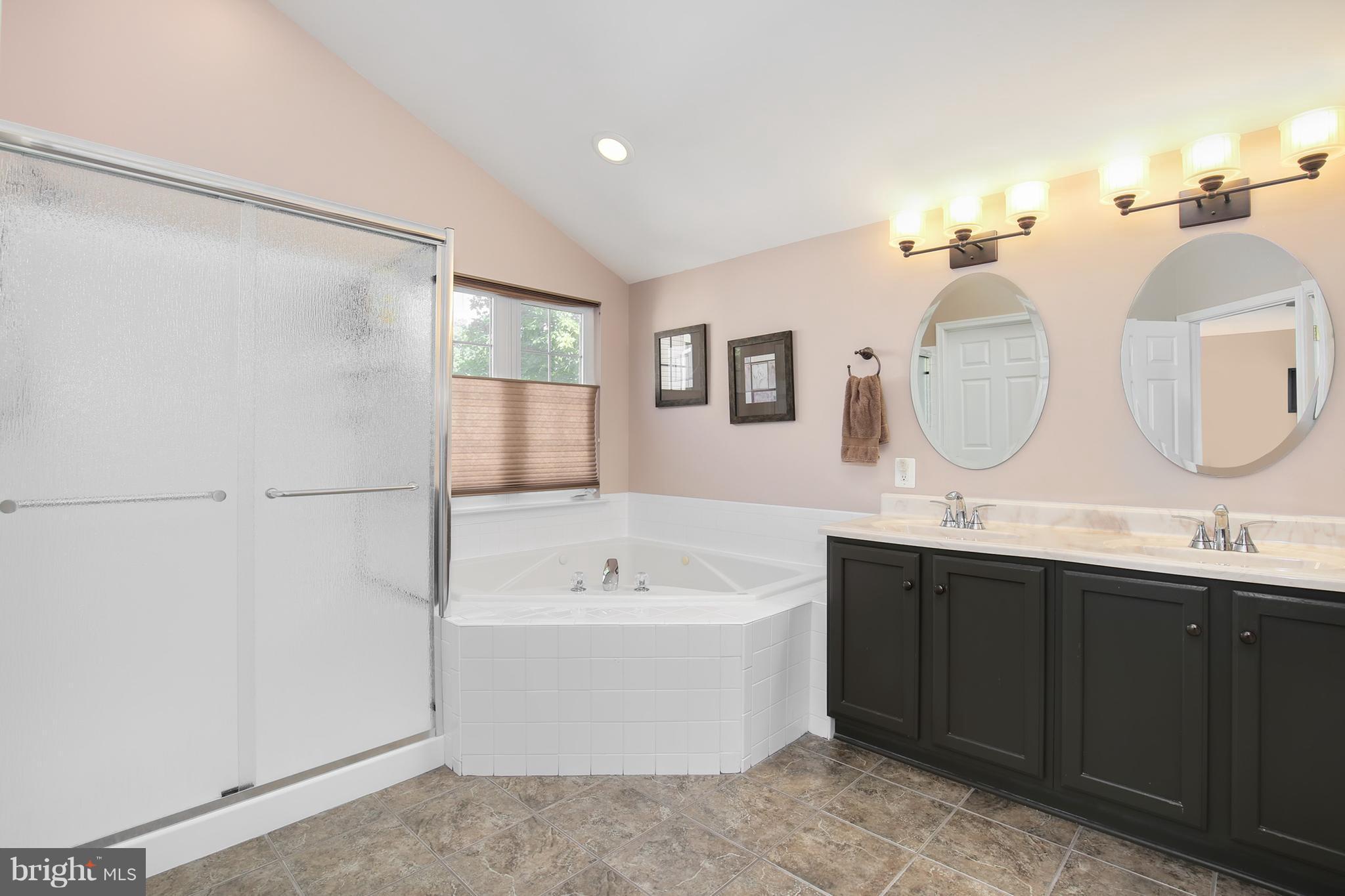 6431 Spring Forest Road Frederick, MD 21701 - Photo 15 of 30 Bath (Master)