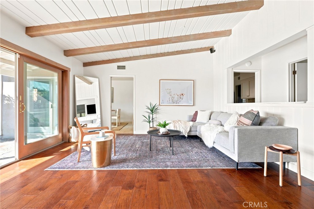 1019 Delaware Road Burbank, CA 91504 - Photo 16 of 43