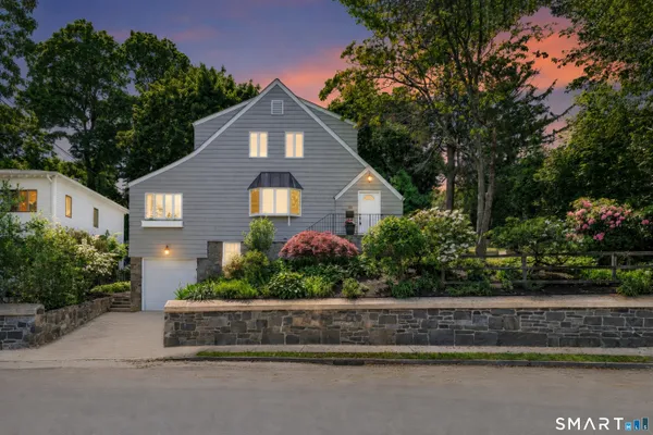 $935,000 | 118 Shorefront Park, Norwalk, CT 06854