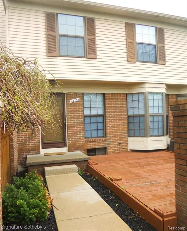 22262 Pondview, Unit 19 Novi, MI 48375 - Photo 2 of 29