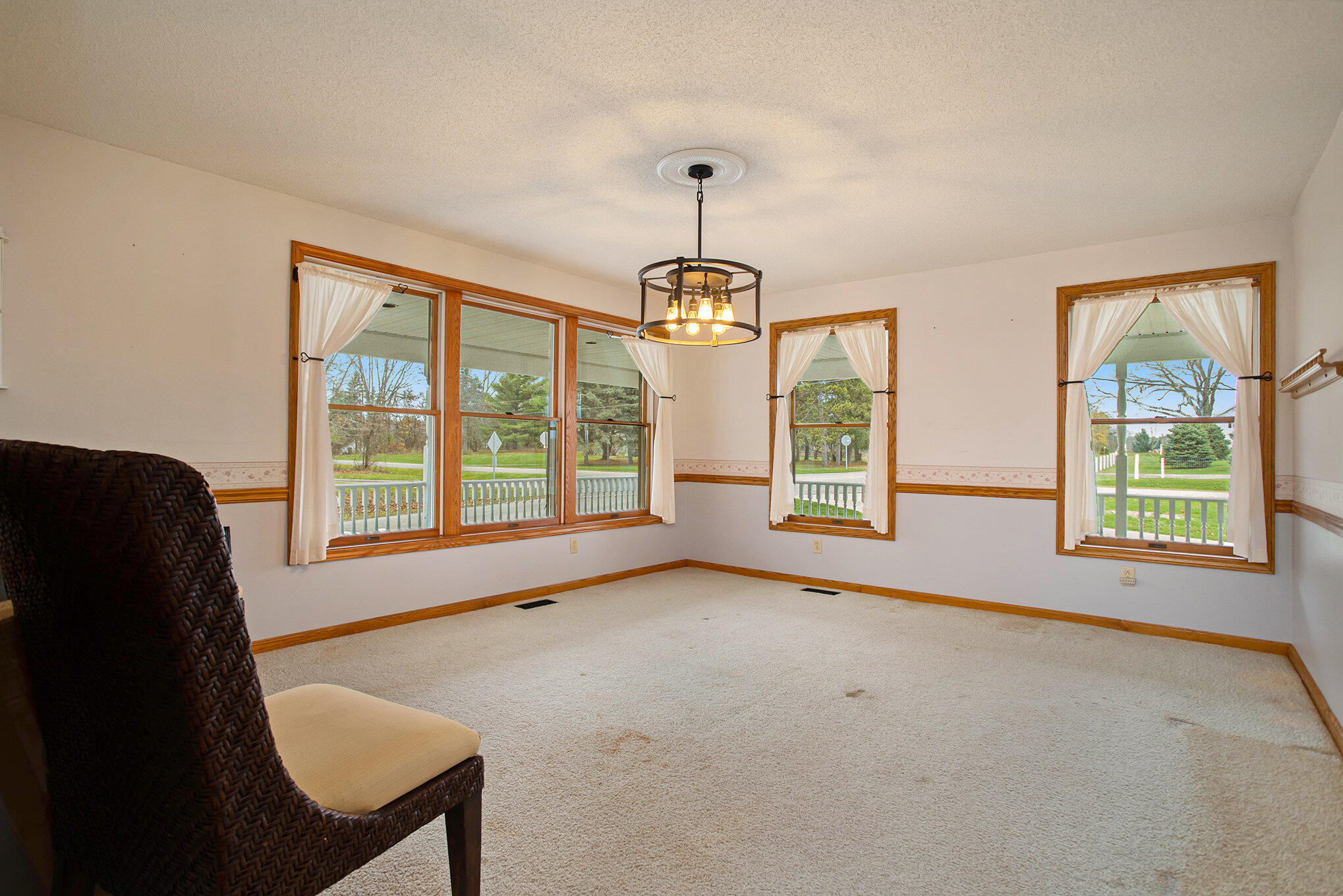 453 Buck Road Coldwater, MI 49036 - Photo 6 of 44 006_453_buck_rd_coldwater_mi_49036_14_of