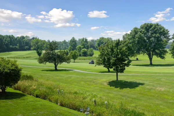 $559,000 | 29102 Golf Lane, Lindstrom, MN 55045