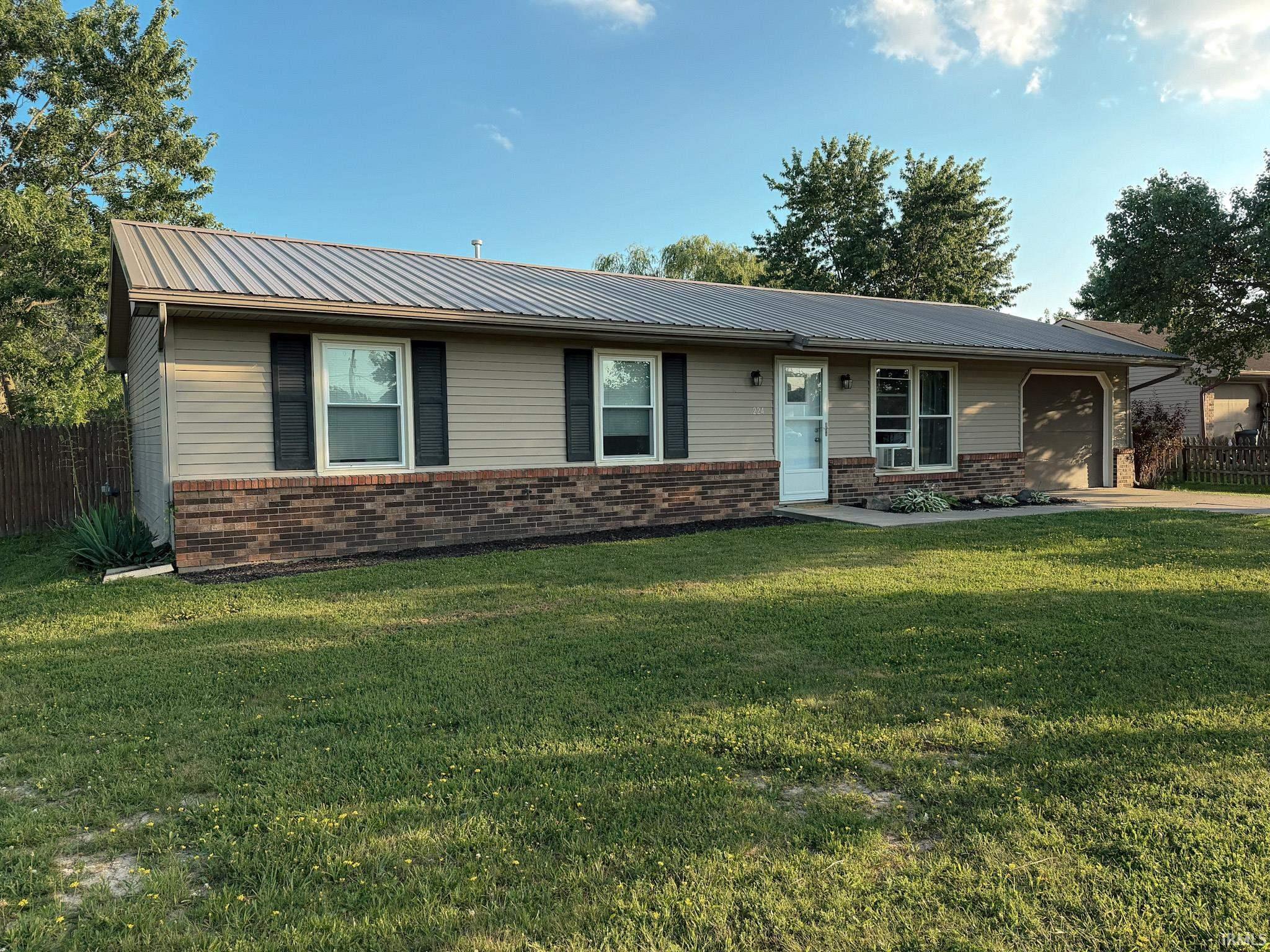 224 Wind Ridge Trail Berne, IN 46711 - Photo 2 of 2