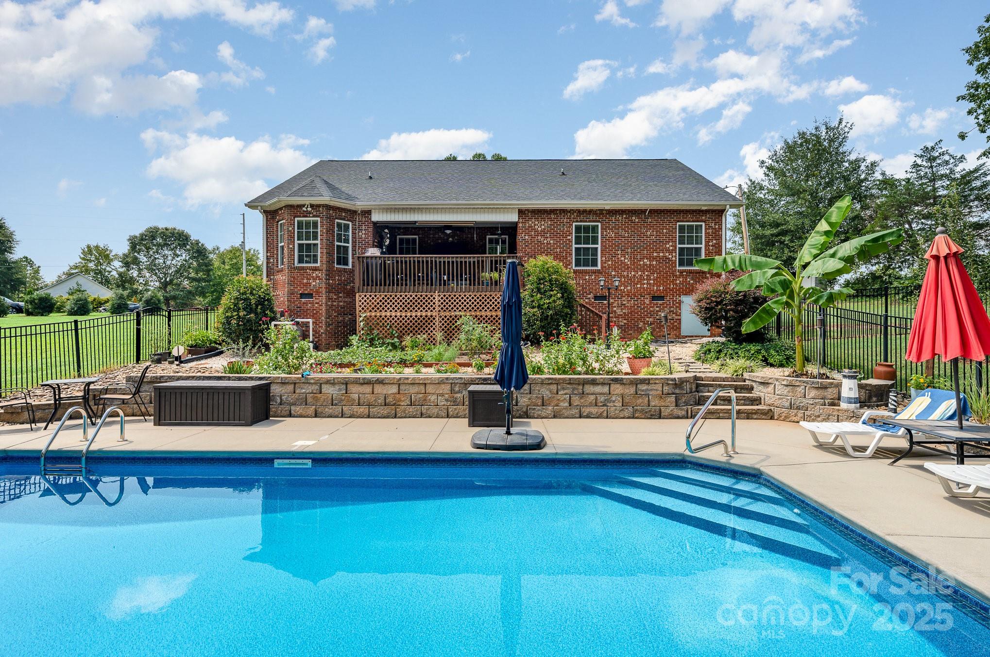 600 Old Hardin Road Dallas, NC 28034 - Photo 30 of 37 Gallery Image 30