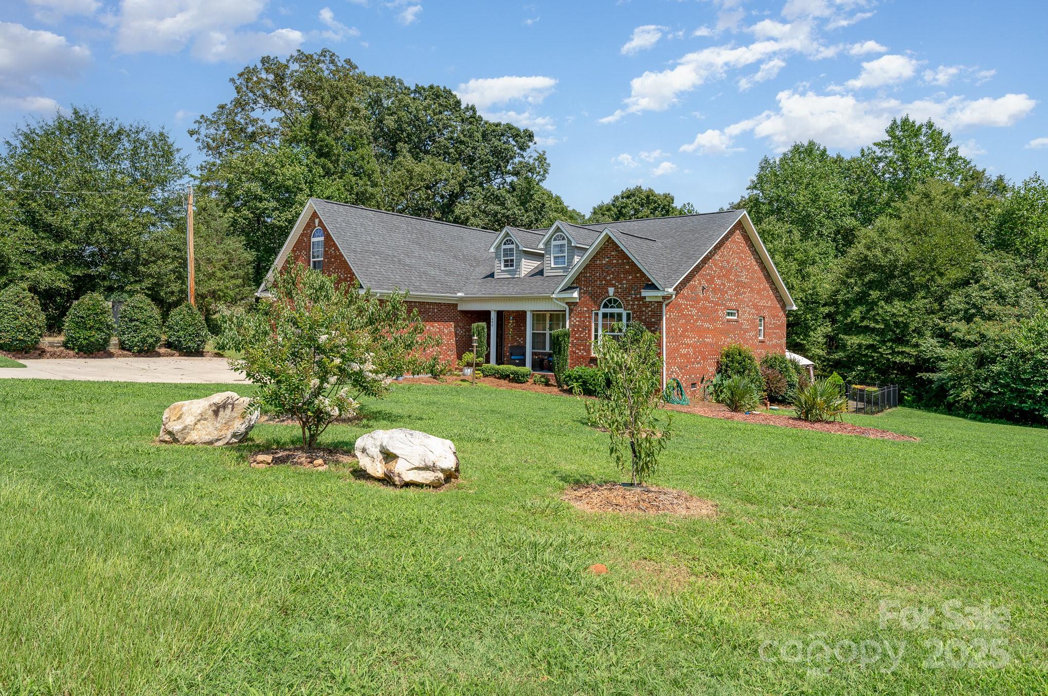 600 Old Hardin Road Dallas, NC 28034 - Photo 4 of 37 Gallery Image 4