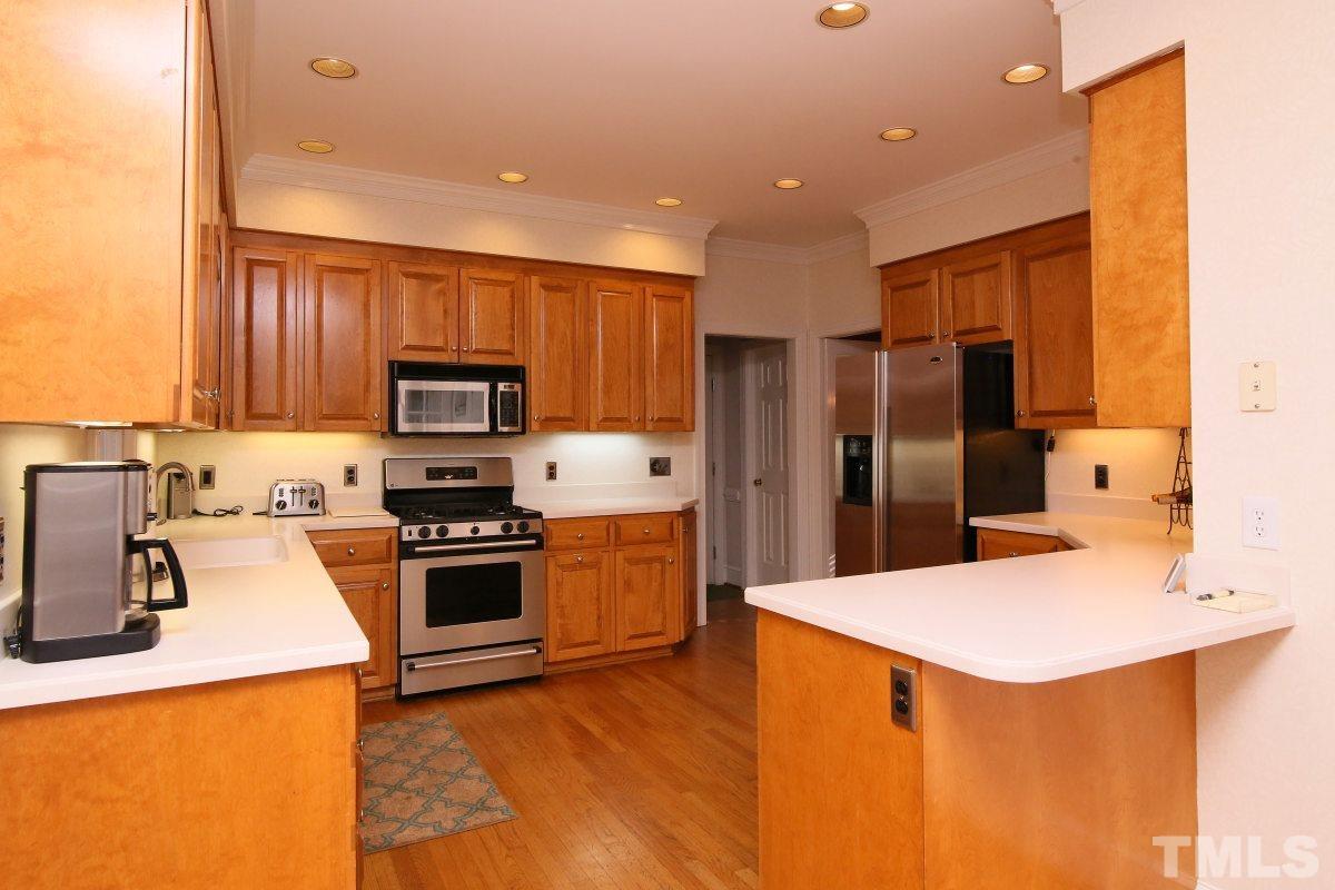 9104 Brompton Court Raleigh, NC 27615 - Photo 9 of 25 Gallery Image 9