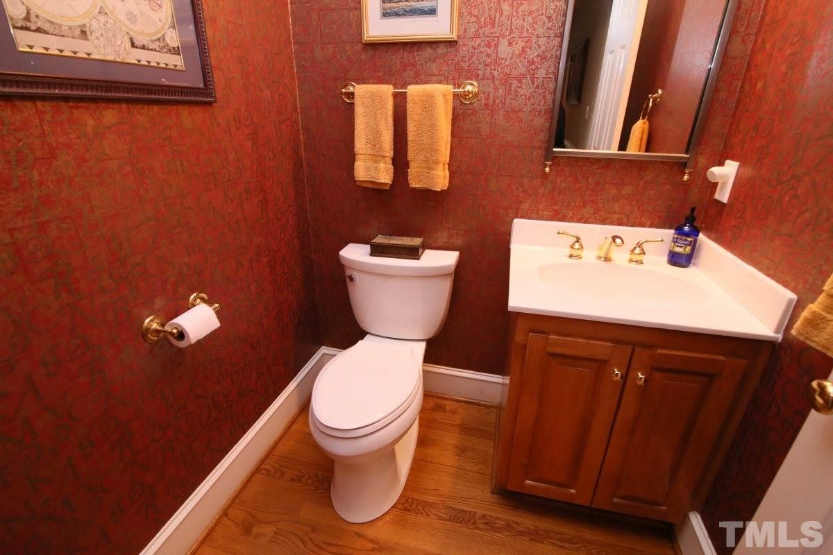 9104 Brompton Court Raleigh, NC 27615 - Photo 10 of 25 Gallery Image 10