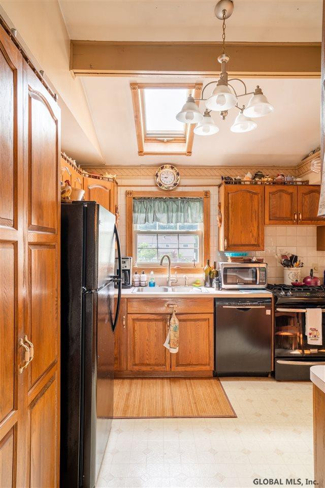 49 Rapple Drive Colonie, NY 12205 - Photo 7 of 18 Photo 7