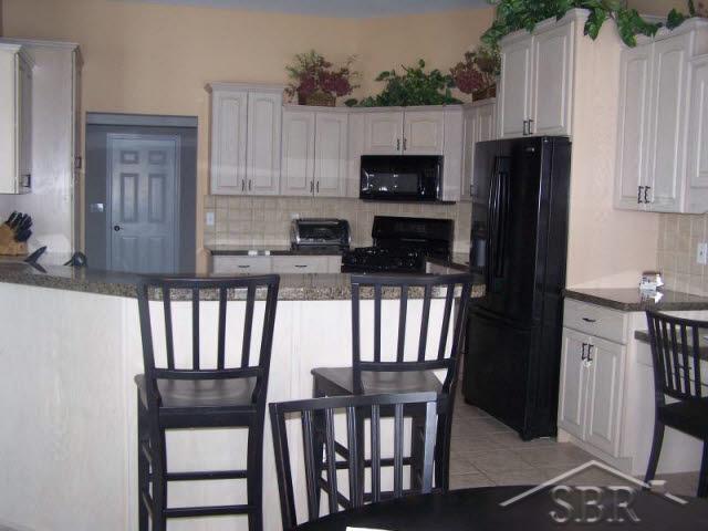 12732 West Ridge Circle Freeland, MI 48623 - Photo 4 of 12 20034646-3.JPG