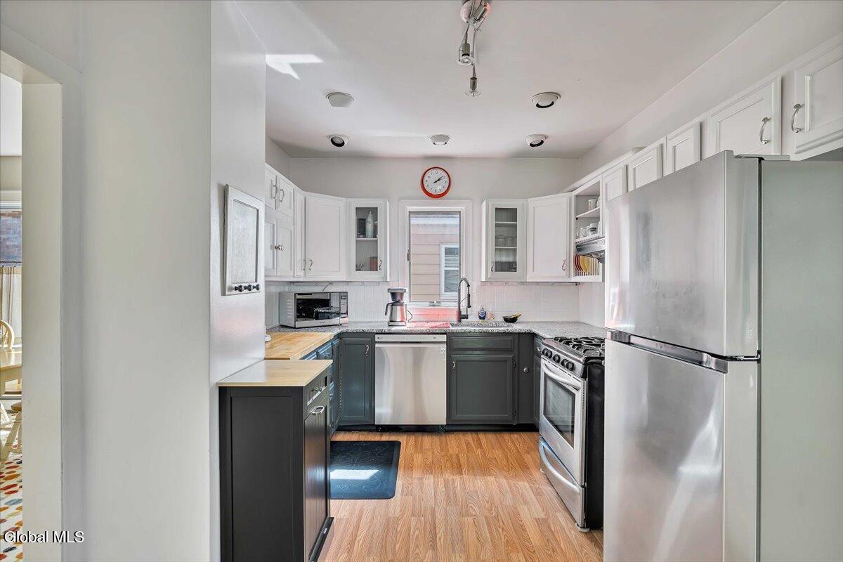 79 Academy Road Albany, NY 12208 - Photo 15 of 37 14-P1559984