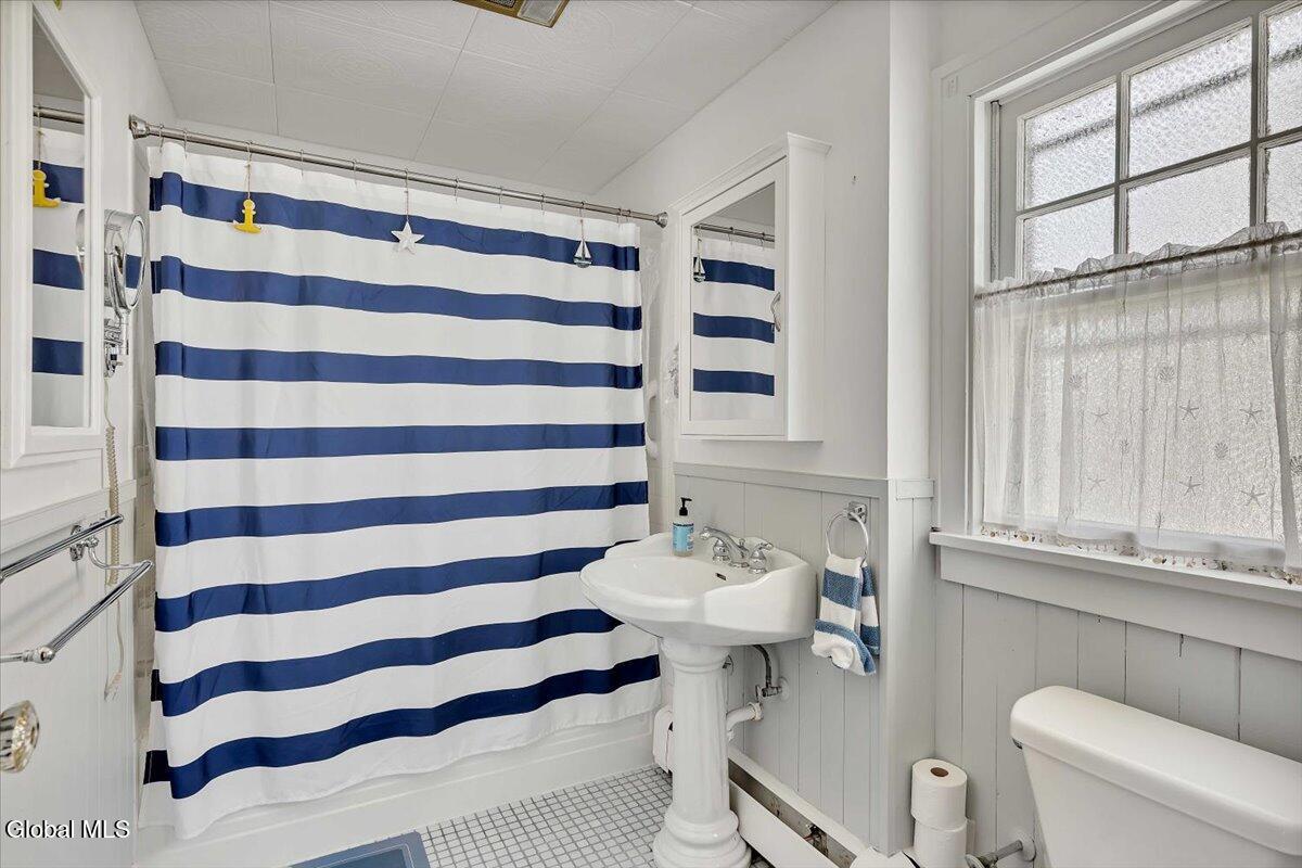 79 Academy Road Albany, NY 12208 - Photo 22 of 37 22-P1560039