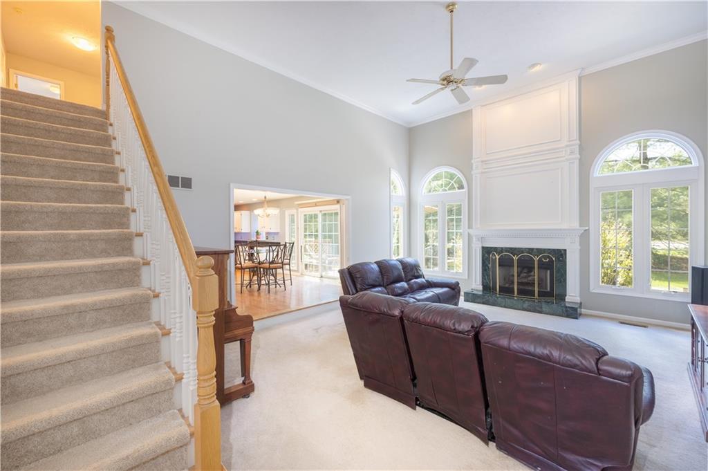 6635 Riverside Way Fishers, IN 46038 - Photo 8 of 30 Gallery Image 8