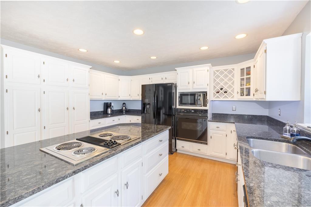 6635 Riverside Way Fishers, IN 46038 - Photo 10 of 30 Gallery Image 10
