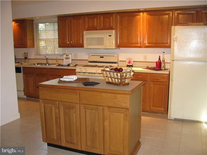 5 Chip Lane Reading, PA 19607 - Photo 3 of 25 Gallery Image 3