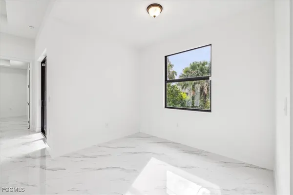 $2,200 | 1436 Graham Circle, Lehigh Acres, FL 33936