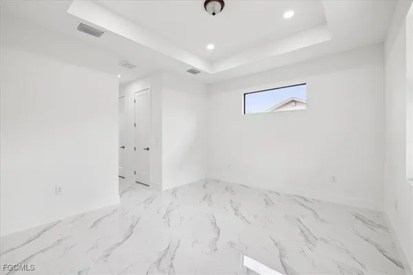 $2,200 | 1436 Graham Circle, Lehigh Acres, FL 33936