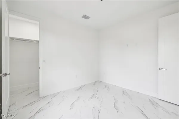 $2,200 | 1436 Graham Circle, Lehigh Acres, FL 33936