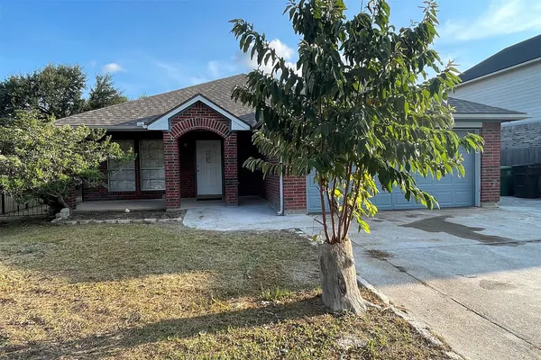 $1,950 | 8010 Arrowhead Lane, Houston, TX 77075