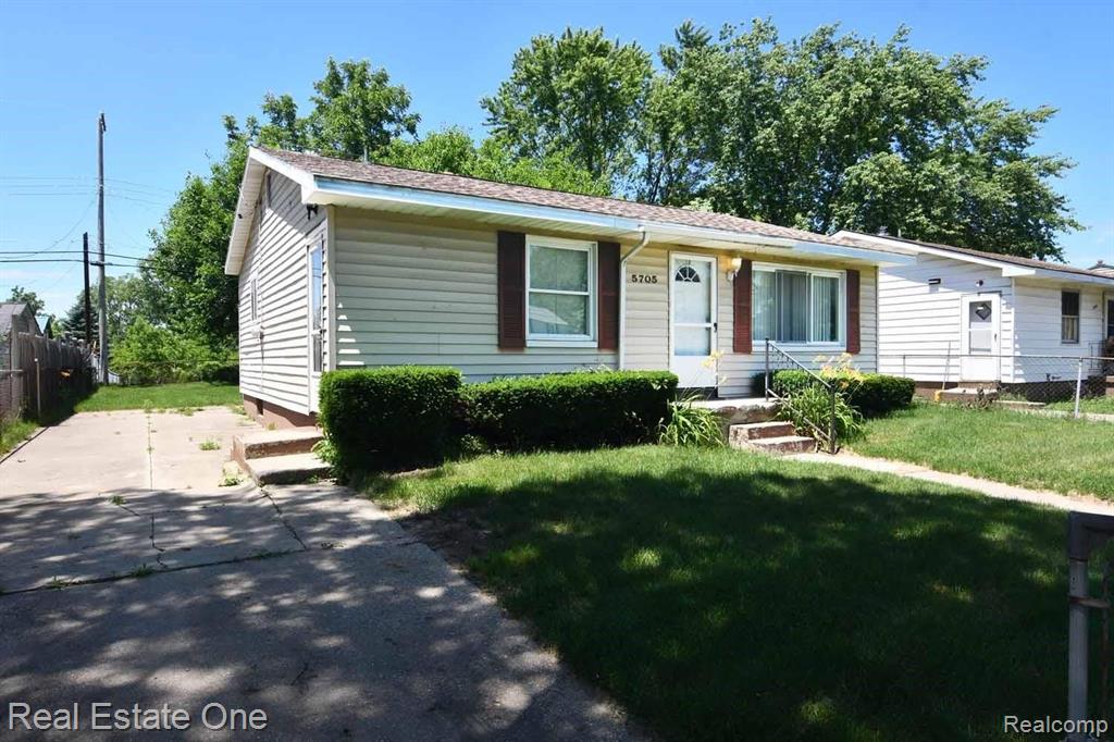 5705 Branch Road Flint, MI 48506 - Photo 1 of 25